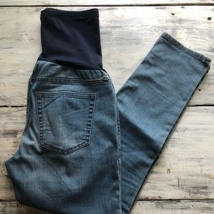 GapMaternity Girlfriend Skinny Jeans